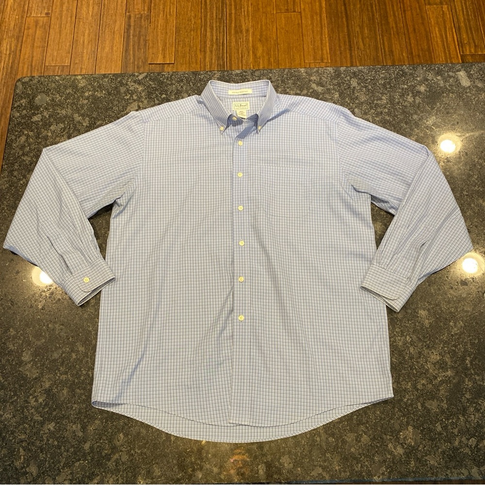 LL Bean Men’s Large Reg Dress Shirt Long Sleeve Button Up Wrinkle Resistant Blue